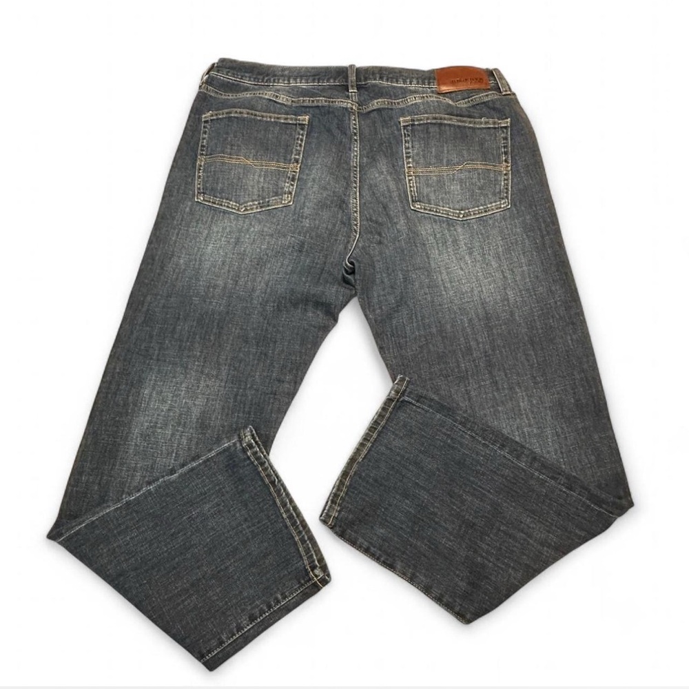 Jos. A. Bank Reserve Denim Jeans Size 38W x 30L - Picture 4 of 6